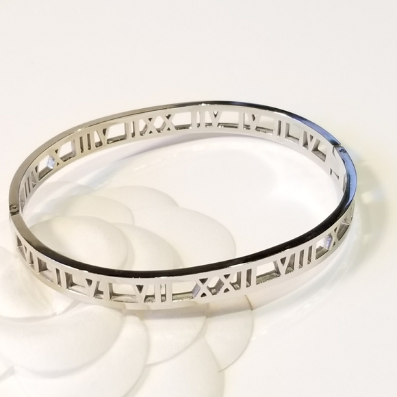 Trendy Stainless Steel Bangle Cuff Bracelet NEW - Picture 3 of 7